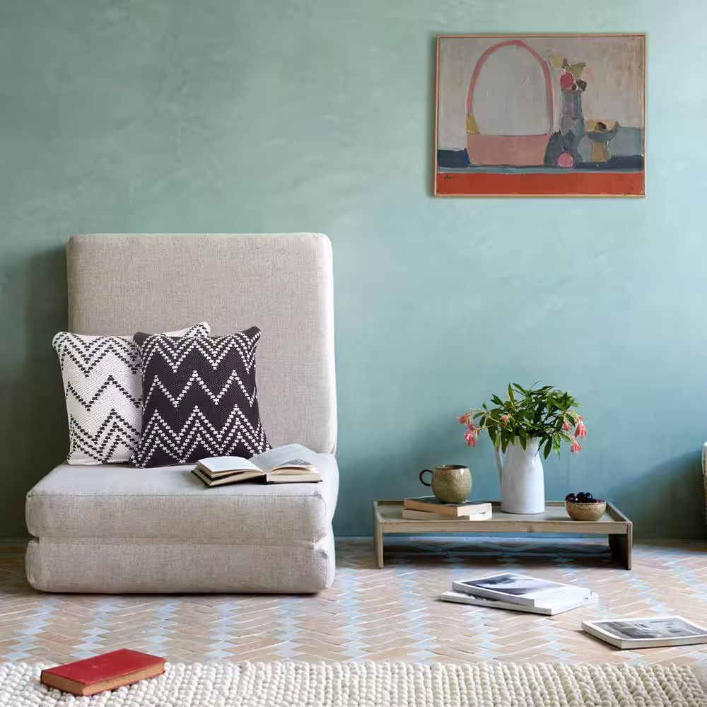 LR Home Modern White 20 in. x 20 in. Woven Chevron Soft Poly-fill Throw Pillow