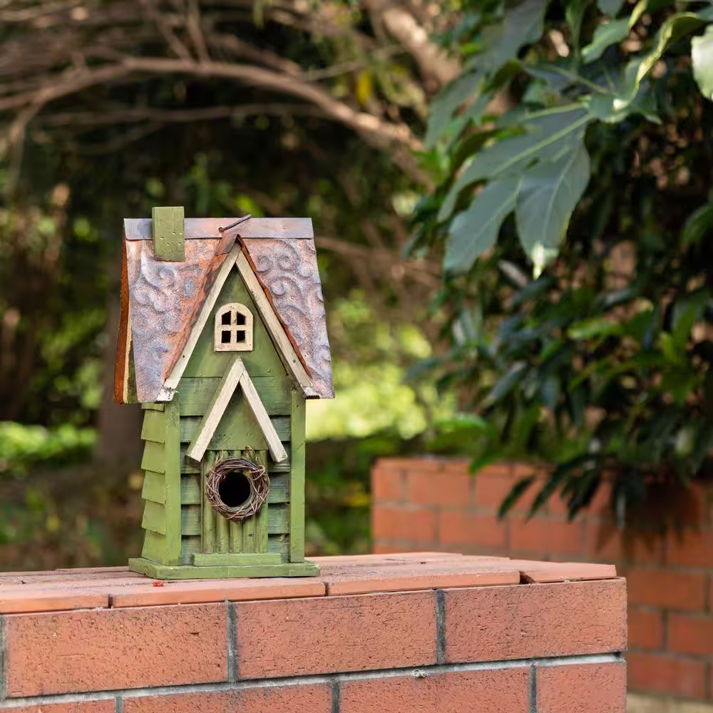 Glitzhome 12 in. H Distressed Solid Wood Birdhouse