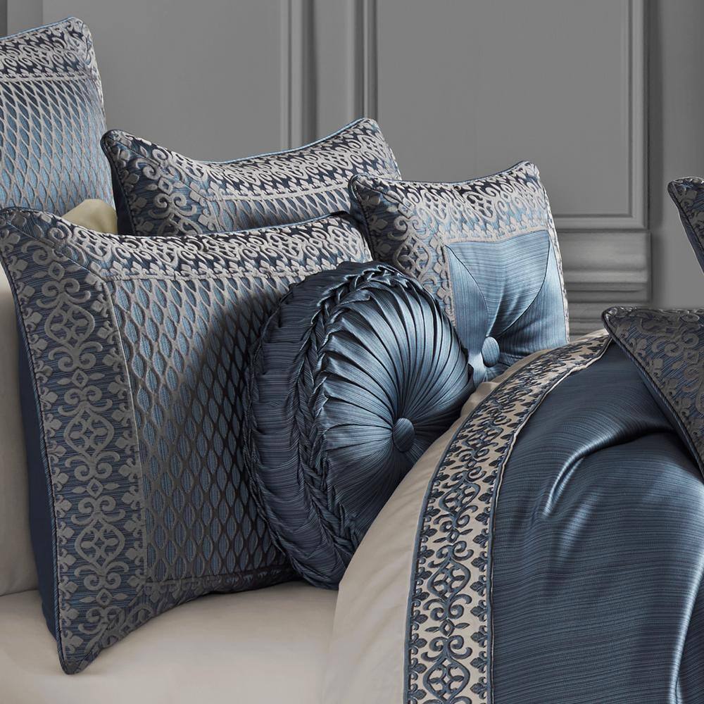 None Leah Blue Polyester Tufted Round Decorative Throw Pillow