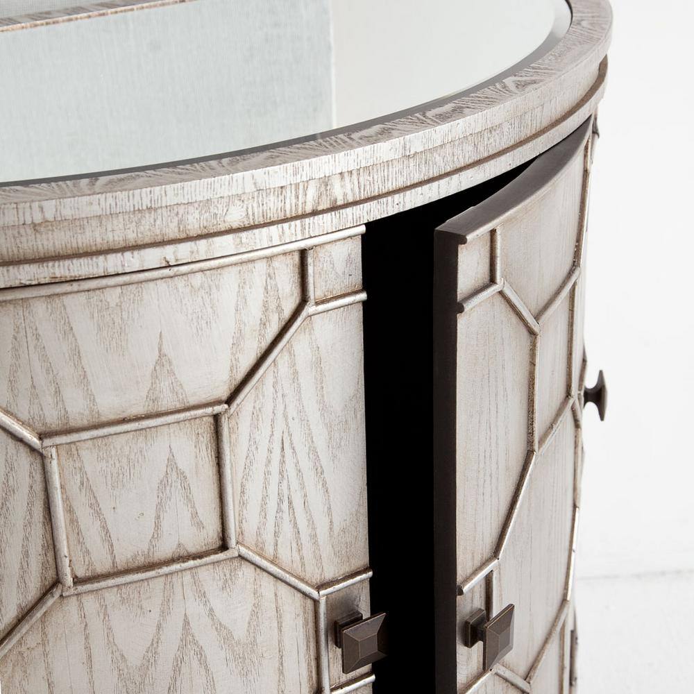 Mercana Oppsola Silver Fir Veneer w/Mirror Top & 4 Door Accent Cabinet