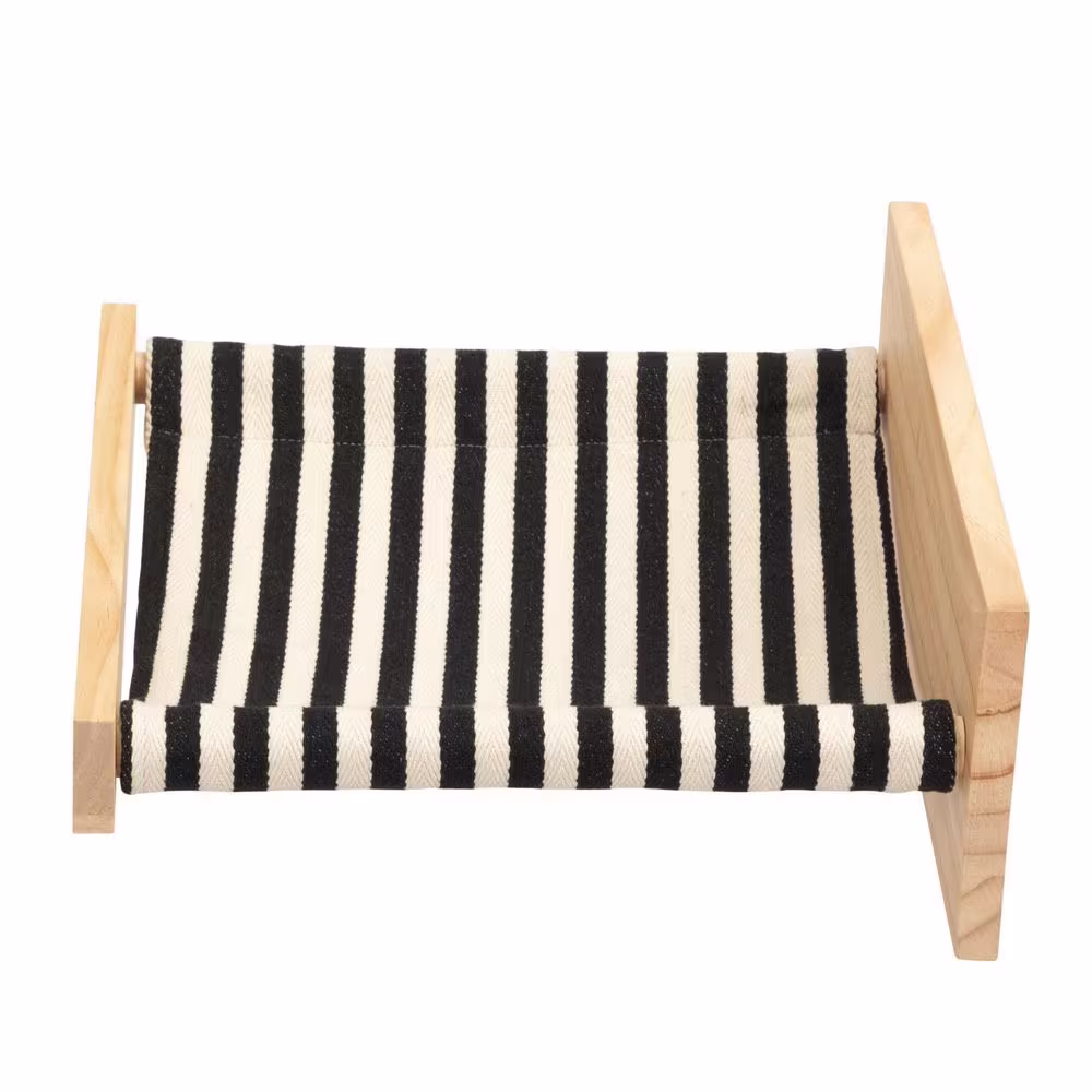 None Medium Wall-Mounted Wooden Cat Shelf